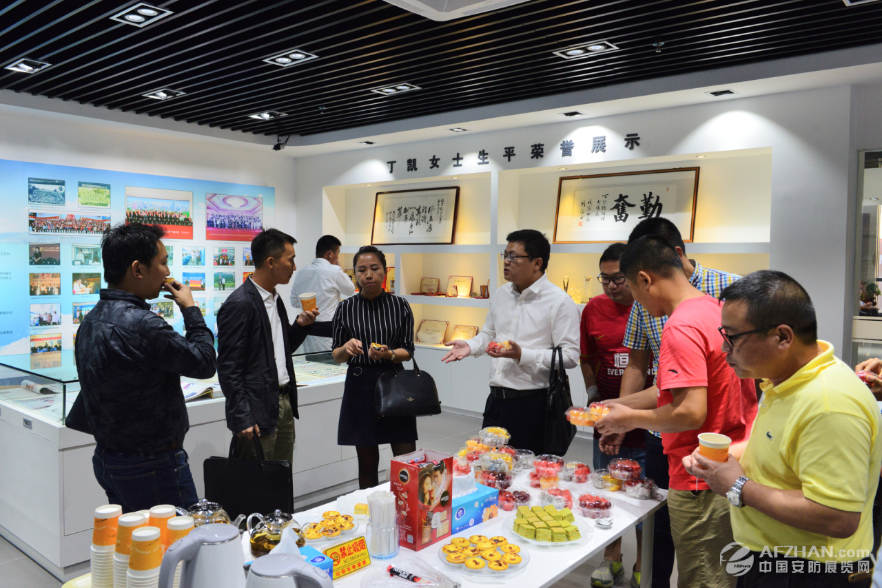 创维群欣人亲如一家 携手开启智控纪元